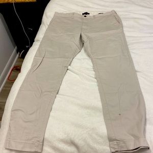 J Crew Mercantile Flex Cream Khakis (Slim Fit)
